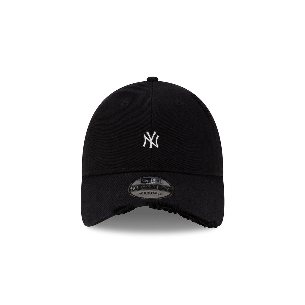 New York Yankees Distressed Twill 9TWENTY Adjustable Hat