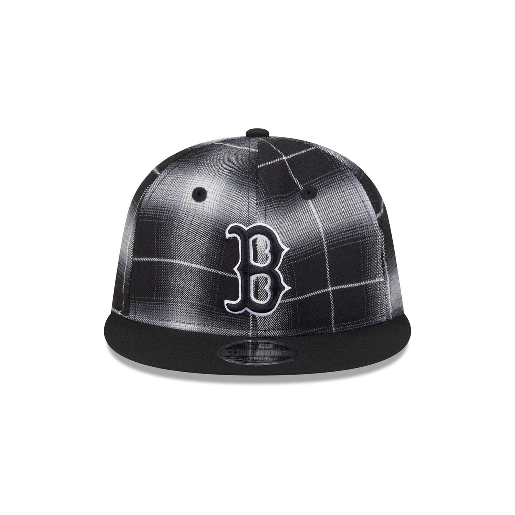 Boston Red Sox Black and White Plaid Retro Crown 9FIFTY Snapback Hat
