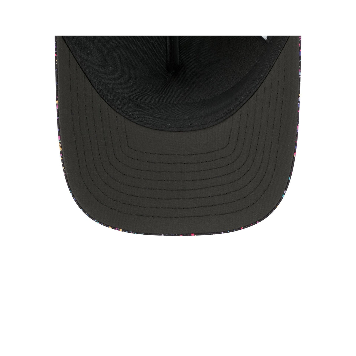 Tennessee Titans 2025 Crucial Catch 9FORTY M-Crown A-Frame Trucker Hat
