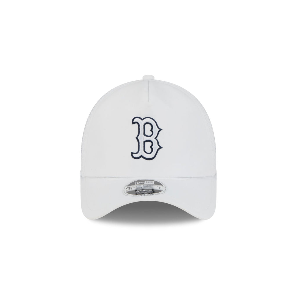 Boston Red Sox 2026 Batting Practice White 9FORTY APEX Trucker Hat