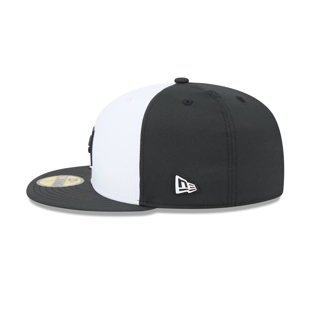 Cincinnati Reds 2026 Clubhouse Black & White 59FIFTY Fitted Hat