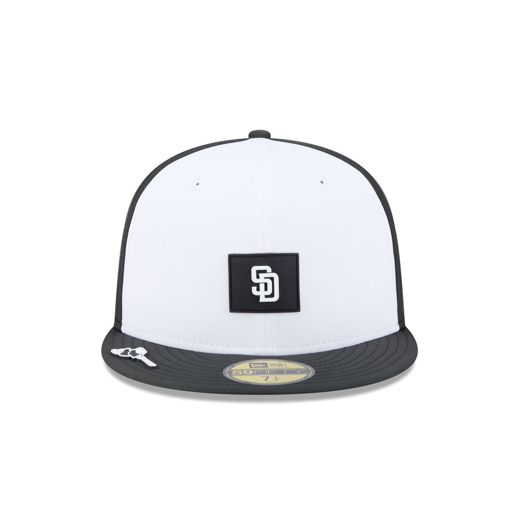 San Diego Padres 2026 Clubhouse Black & White 59FIFTY Fitted Hat