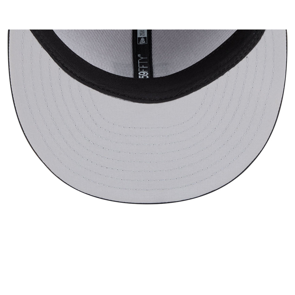 San Diego Padres 2026 Clubhouse Black & White 59FIFTY Fitted Hat