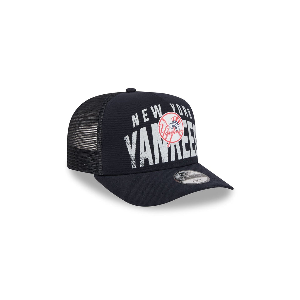 New York Yankees Logo Fade Kids 9FIFTY A-Frame Trucker Hat