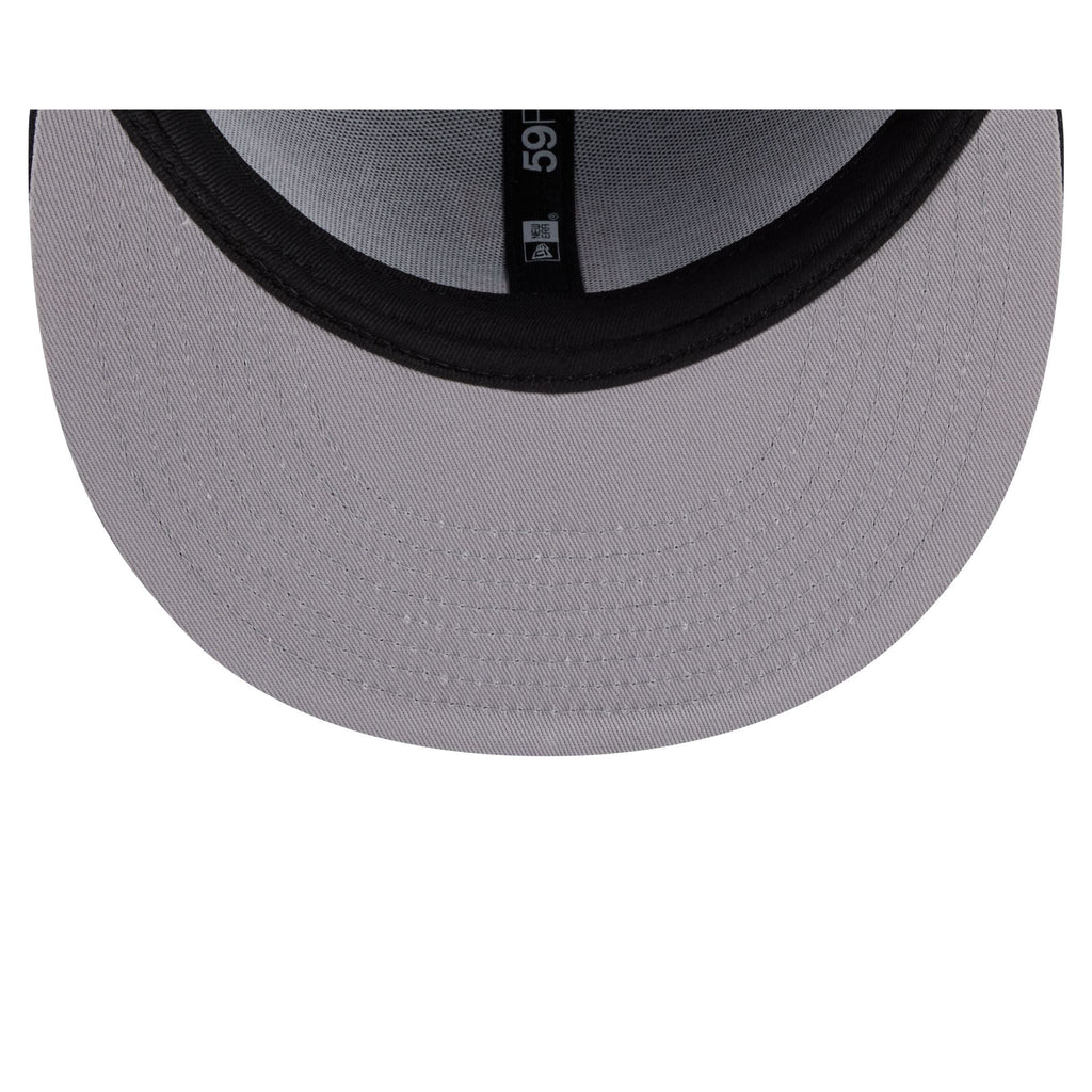 Cleveland Guardians Bugs Bunny Swing 59FIFTY Fitted Hat