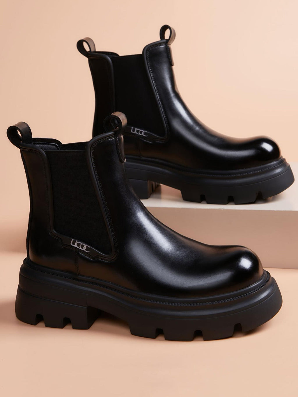 Versatile Handcrafted Genuine Leather Men's Leather Boots for Business Wear