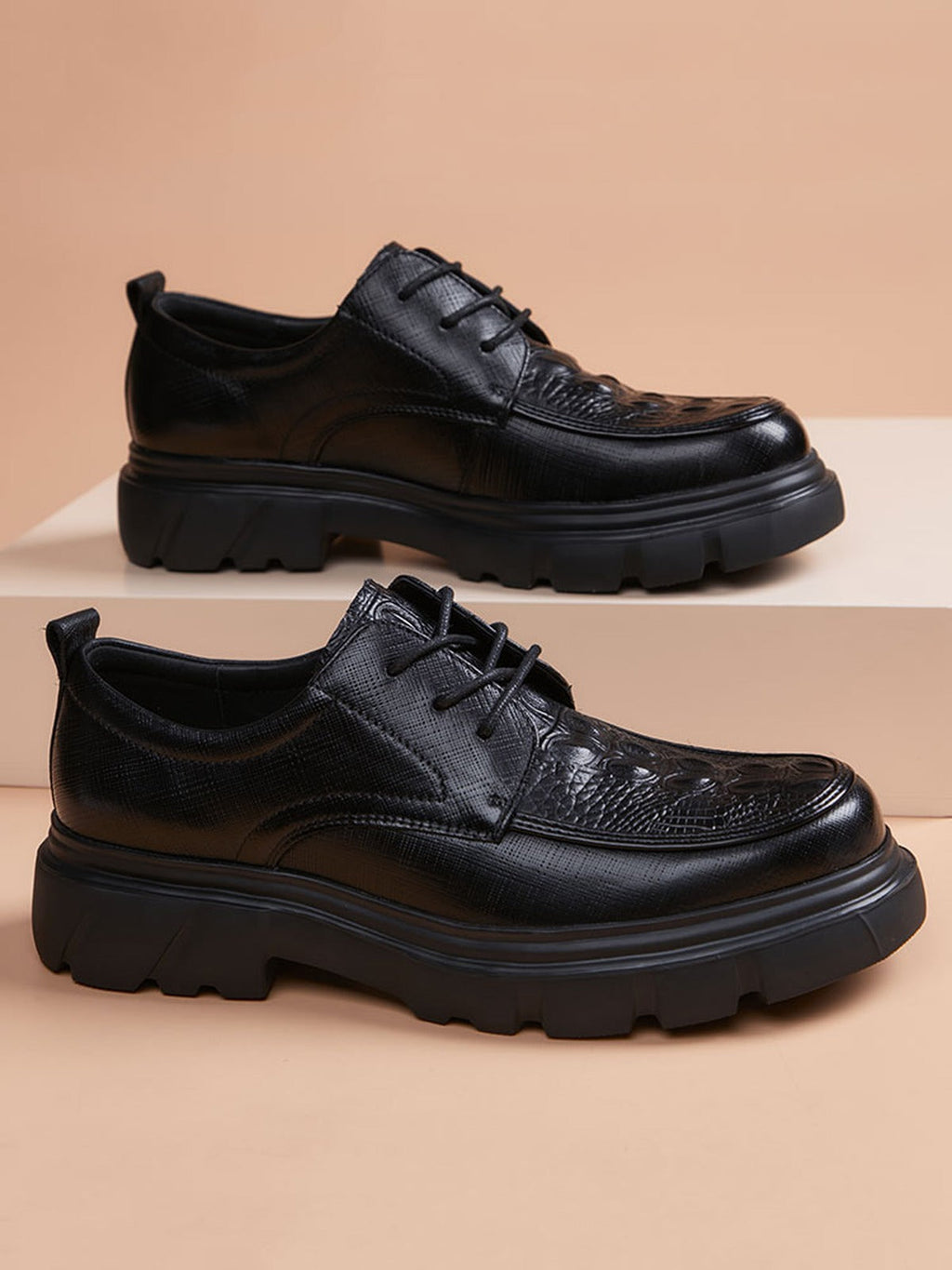Distinctive Handcrafted Genuine Leather Men's Derby Shoes for Modern Formalwear